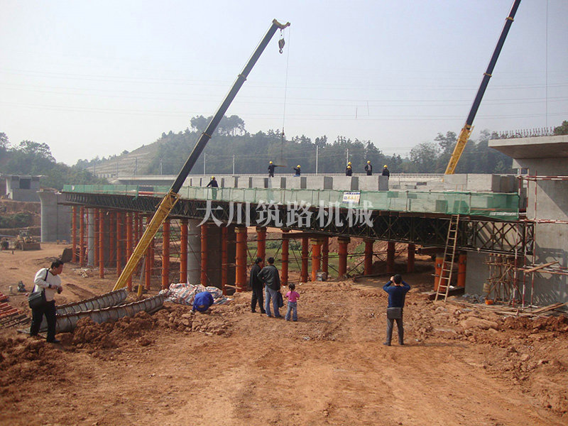 現(xiàn)澆梁支架平臺(tái) (21)